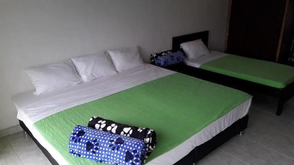 Hostal Deluxe Santander Manizales Exterior photo